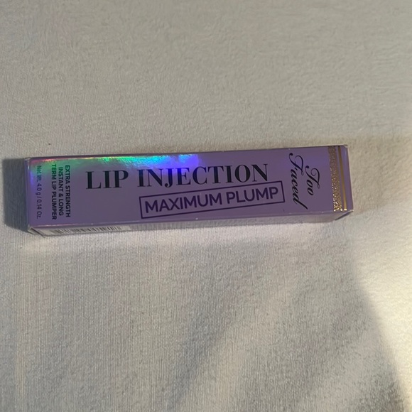 Too faced lip injection maximum plump - Picture 1 of 2